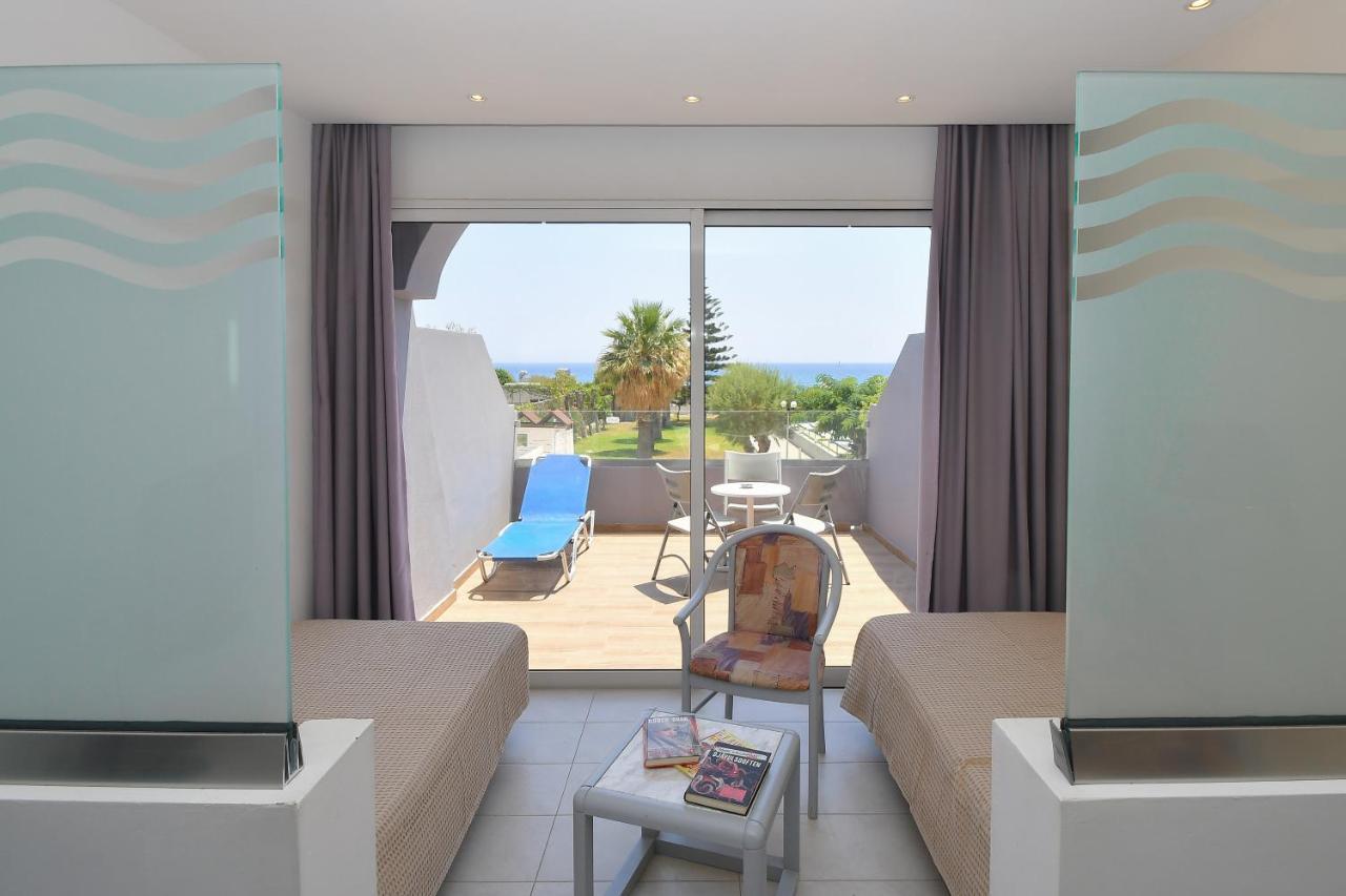 Olympos Beach Hotel 法里拉基 外观 照片
